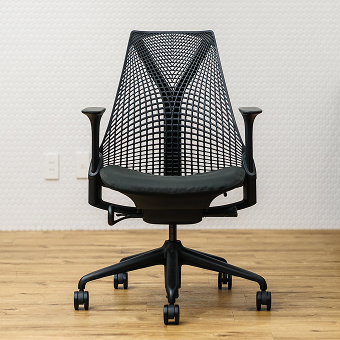 アーロンチェアの写真